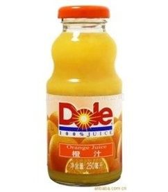 آلة تعبئة المياه / المشروبات / عصير الفاكهة المزود